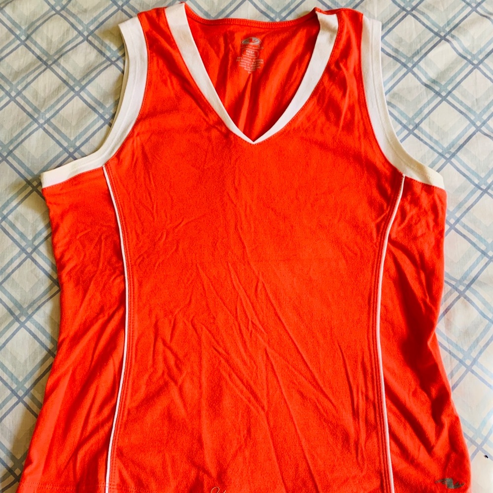 Workout tank top